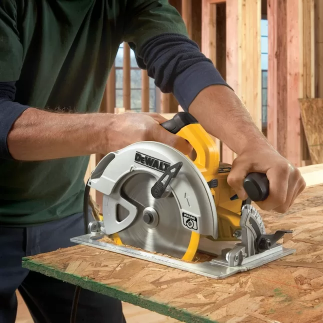 DEWALT Circular Saw DWE575SB 15-Amp 7-1/4-in Corded - Image 5