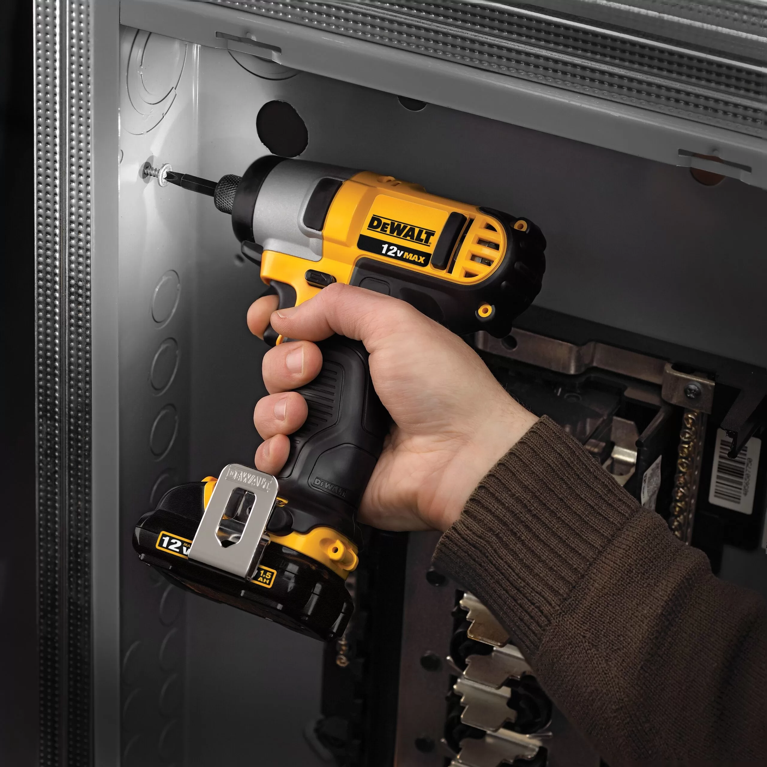DEWALT 2-Tool 12-Volt Max Power Tool Combo Kit with Soft Case (2-Batteries and charger Included) - Image 7