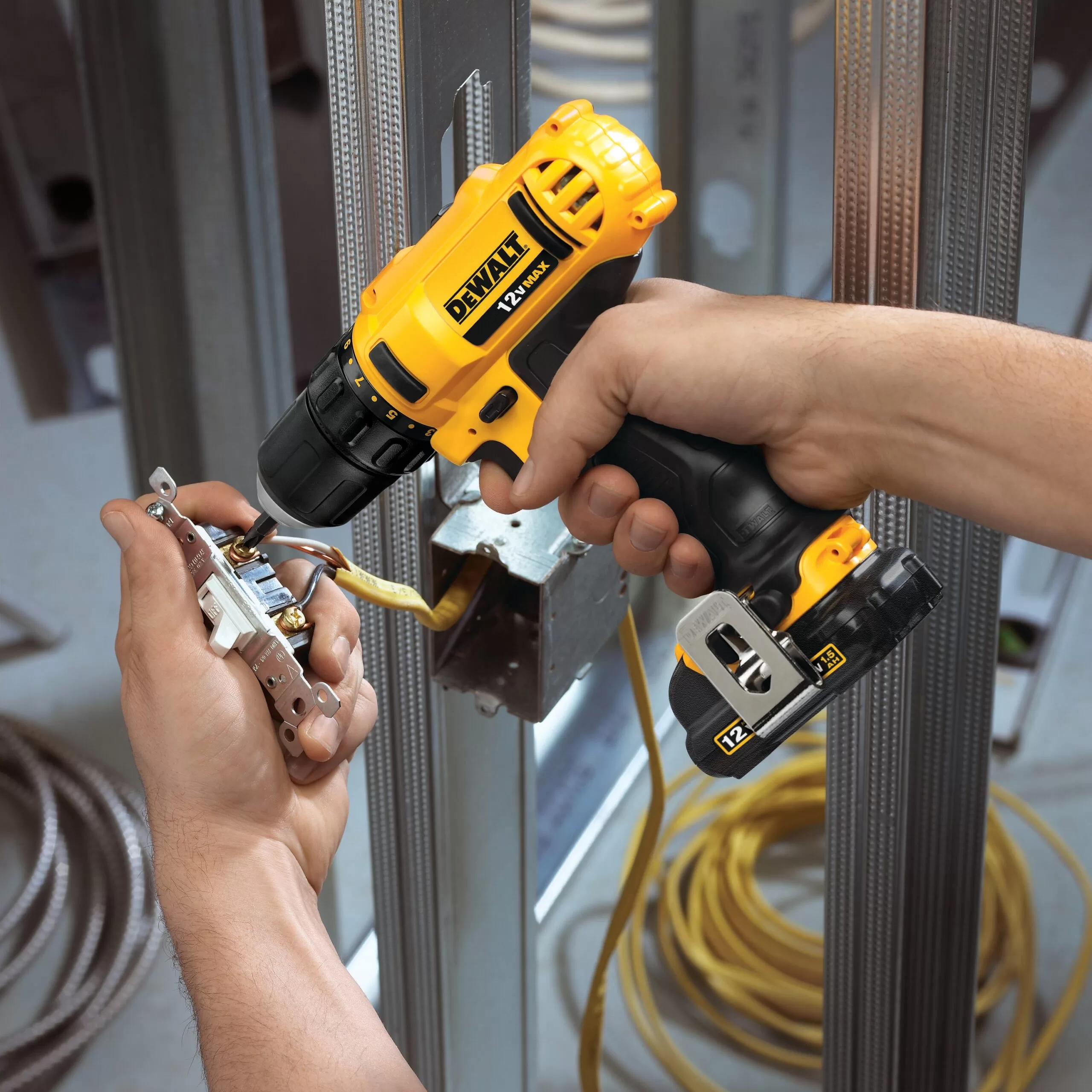 DEWALT 2-Tool 12-Volt Max Power Tool Combo Kit with Soft Case (2-Batteries and charger Included) - Image 4