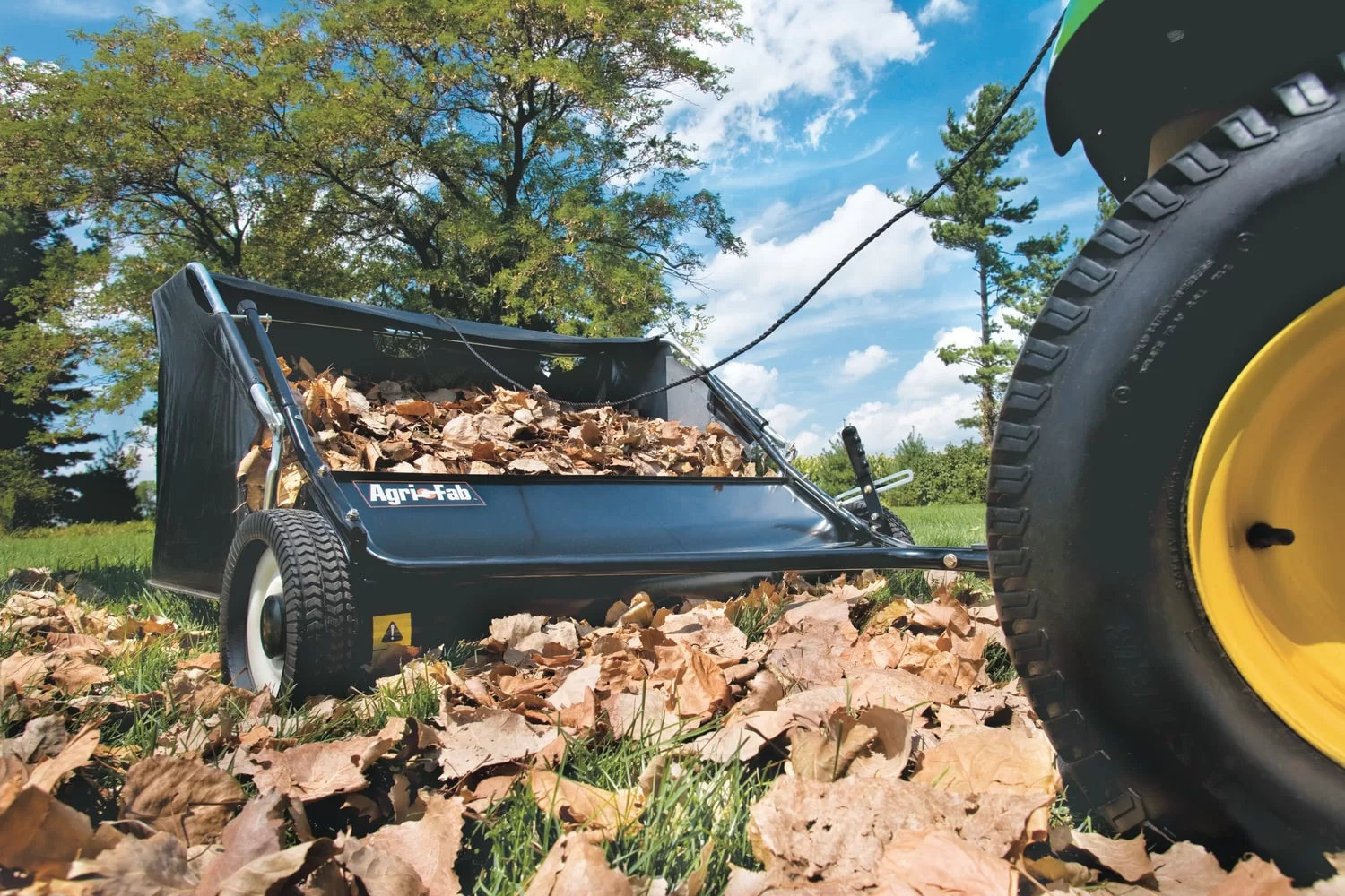 Agri-Fab 45-0320 42-in Lawn Sweeper - Image 2