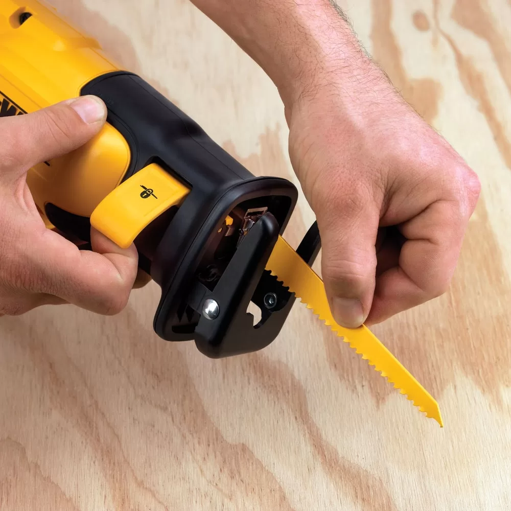 DEWALT 12-Amp Variable Speed Corded Reciprocating Saw - Image 8