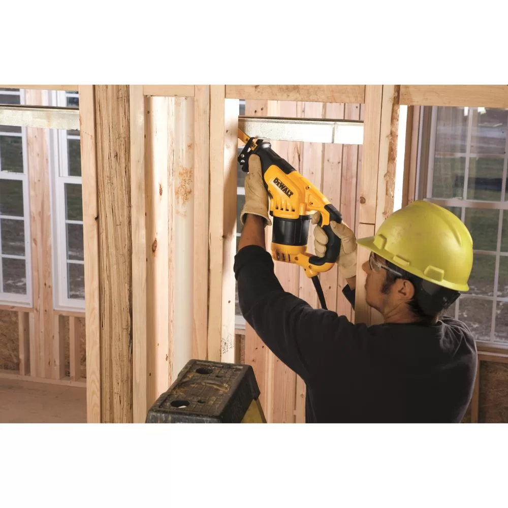 DEWALT 12-Amp Variable Speed Corded Reciprocating Saw - Image 3