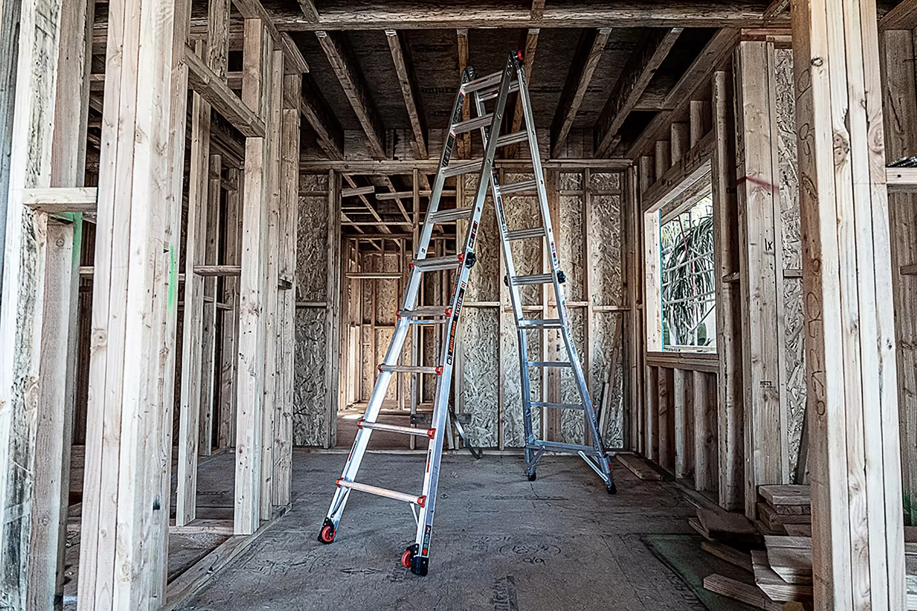 Little Giant Ladders Leveler M22 with Leg Levelers Aluminum 22-ft Reach Type 1AA- 375 lbs. Capacity Telescoping Multi-Position Ladder - Image 5