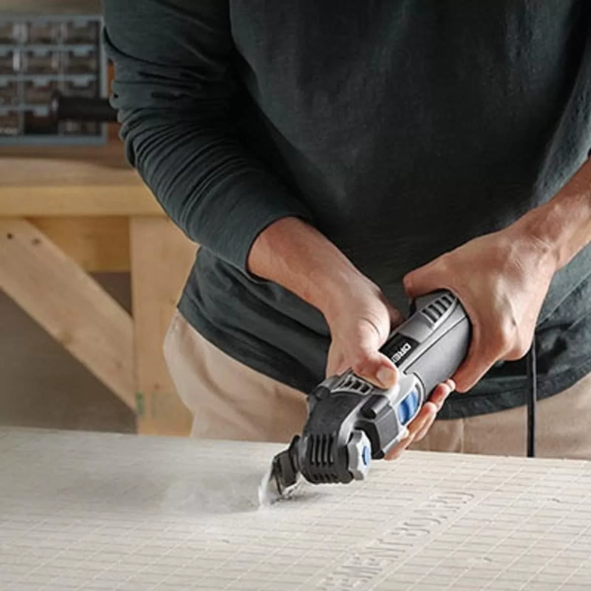 Dremel Multi-Max MM50 31-Piece 5-Amp Variable Speed Oscillating Multi-Tool Kit with Soft Case - Image 3