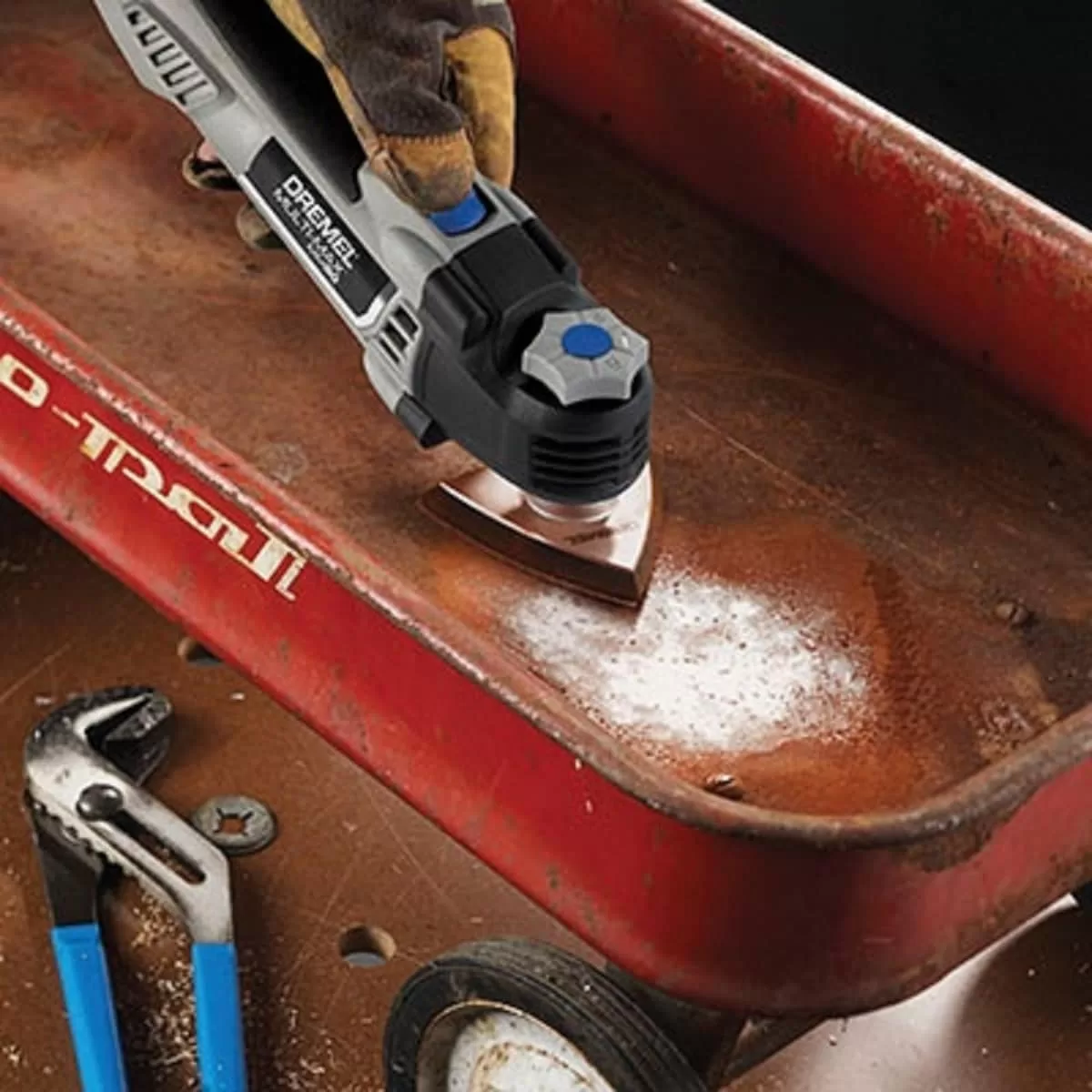 Dremel Multi-Max MM50 31-Piece 5-Amp Variable Speed Oscillating Multi-Tool Kit with Soft Case - Image 4