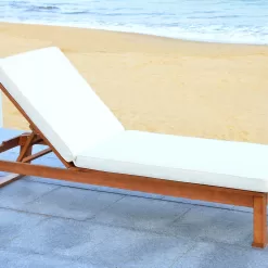Alternative view of Safavieh Solano Woven Natural Wood Frame Stationary Chaise Lounge Chair(s) with Off-white Woven Seat