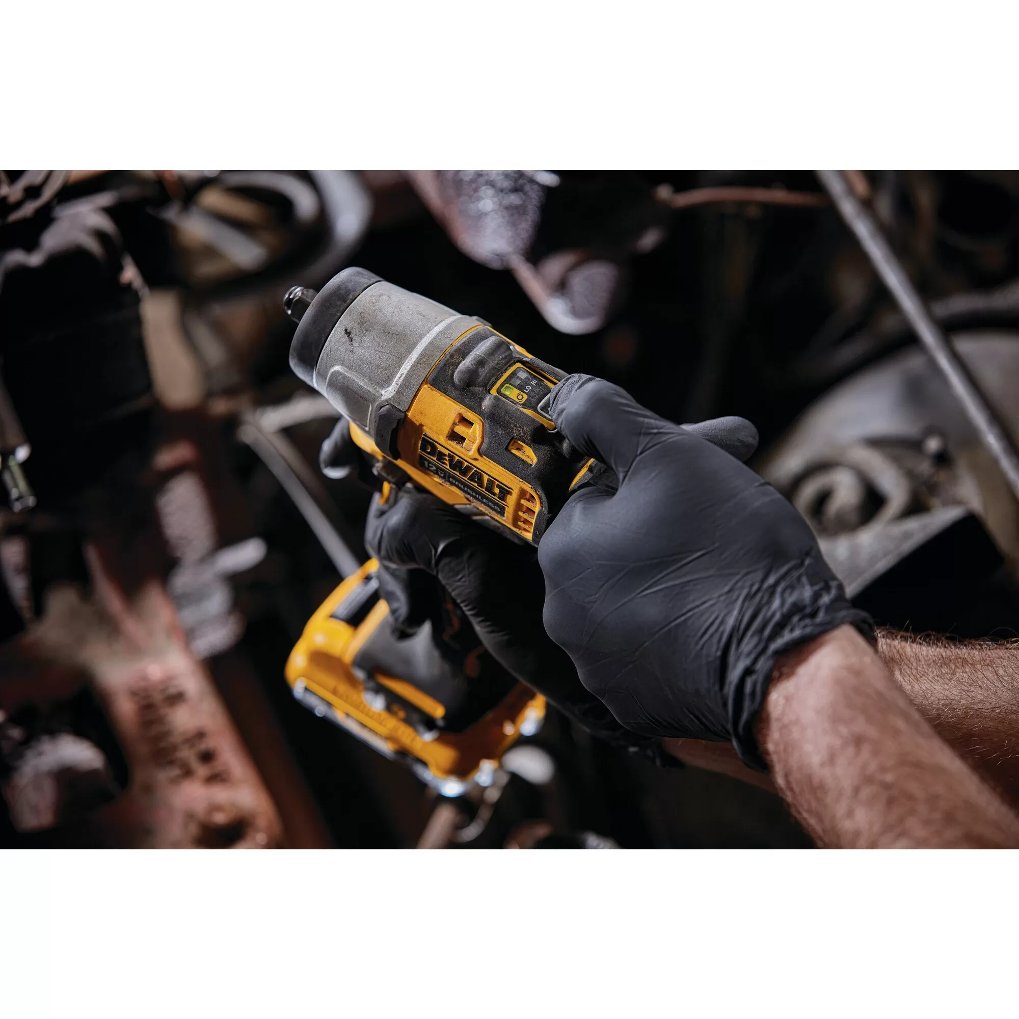 DEWALT DCF902B XTREME 12-volt Max Variable Speed Brushless 3/8-in square Drive Cordless Impact Wrench (Tool Only) - Image 10