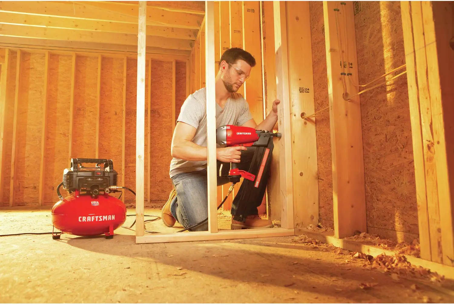 CRAFTSMAN CMP21PL 21-Degree Pneumatic Framing Nail Gun (Nailer) - Image 5