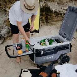 Igloo Trailmate Journey 70 Qt Wheeled Cooler, Gray