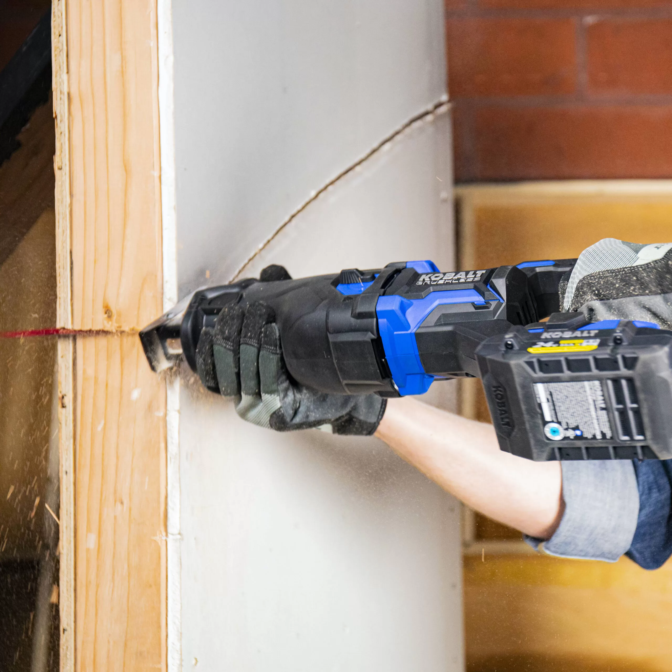Kobalt XTR 24-volt Max Variable Speed Brushless Cordless Reciprocating Saw (Tool Only) - Image 7