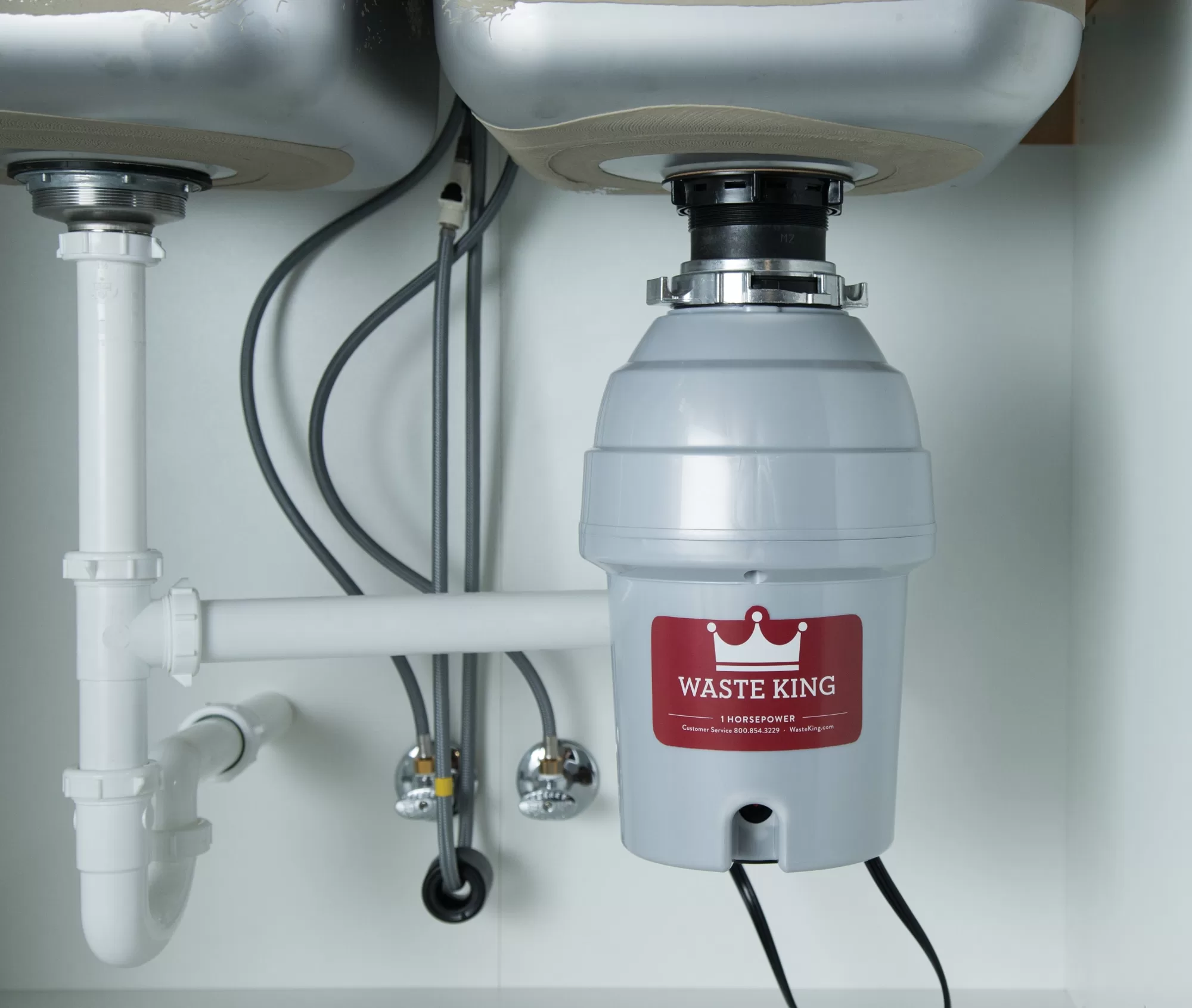 Waste L-8000 King Legend Corded 1-HP Continuous Feed Noise Insulation Garbage Disposal - Image 5