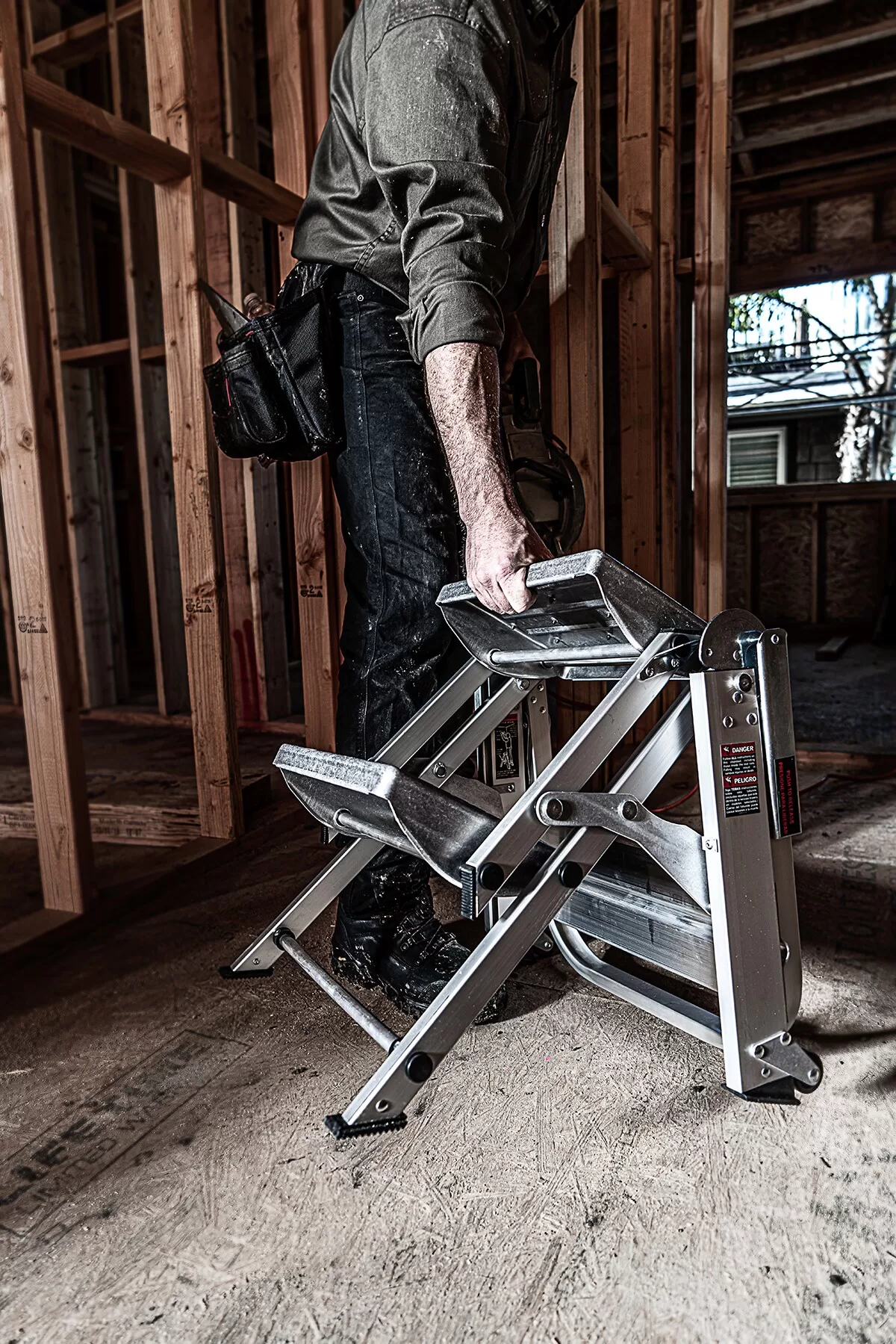 Little Giant Ladders Safety Step M2 2-Step 300-lb Capacity Silver Aluminum Foldable Step Stool - Image 10