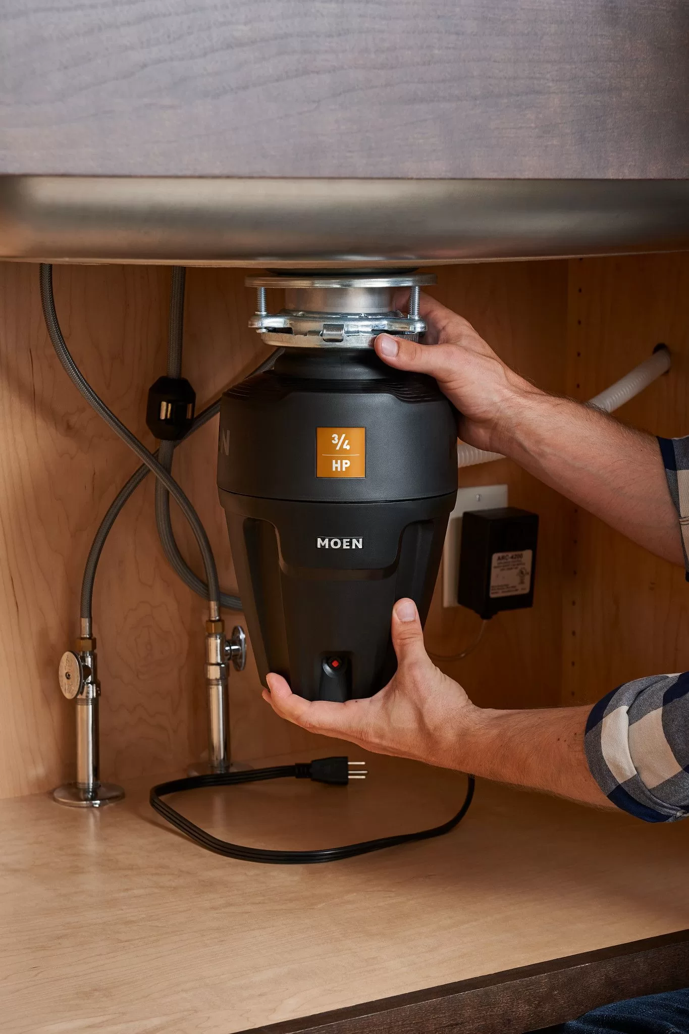 Moen 3/4-HP Continuous Feed Noise Insulation Garbage Disposal - Image 9