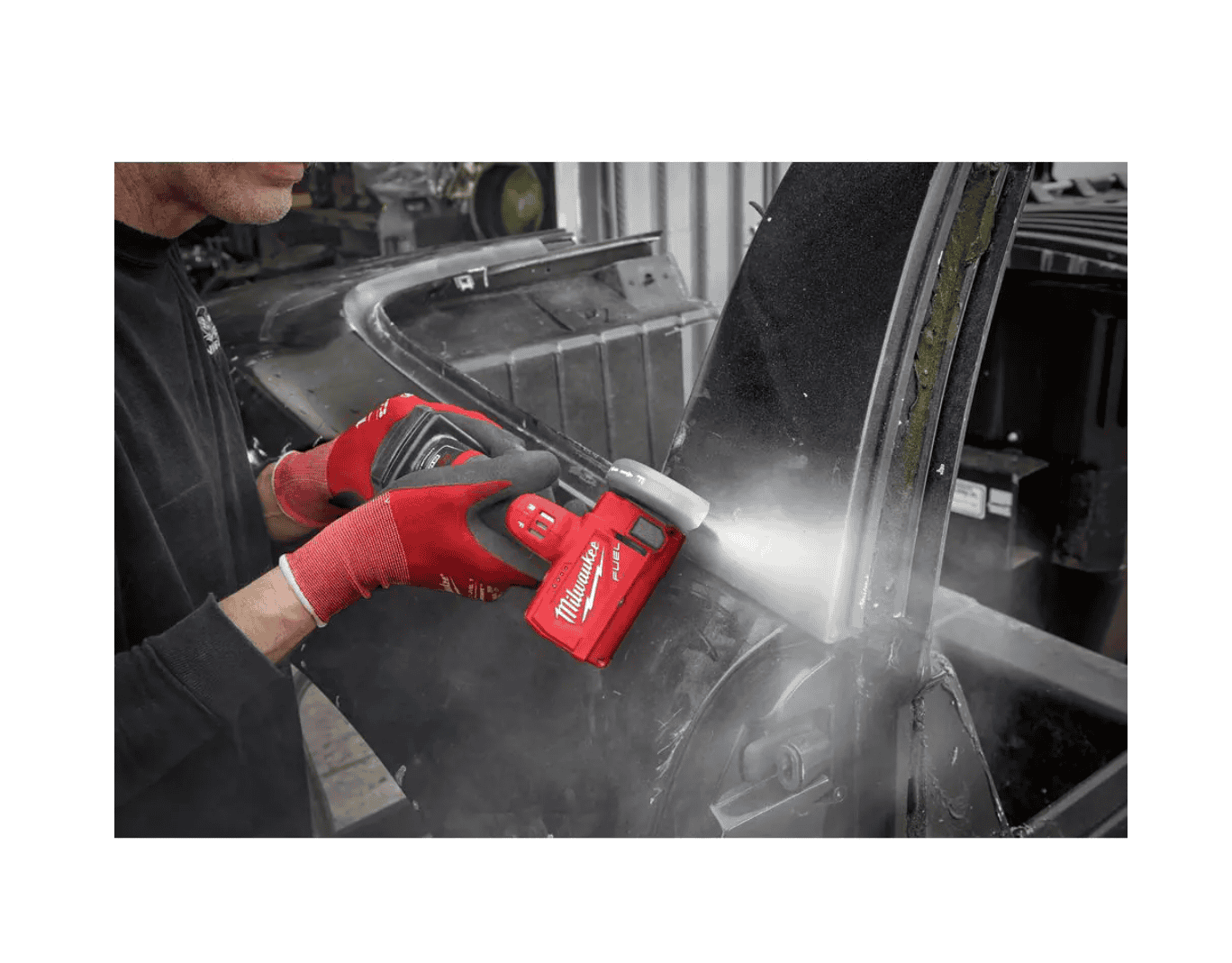 Milwaukee 2522-21XC-2420-20 M12 FUEL 12-Volt 3 in. Lithium-Ion Brushless Cordless Cut Off Saw Kit with M12 Hackzall Reciprocating Saw