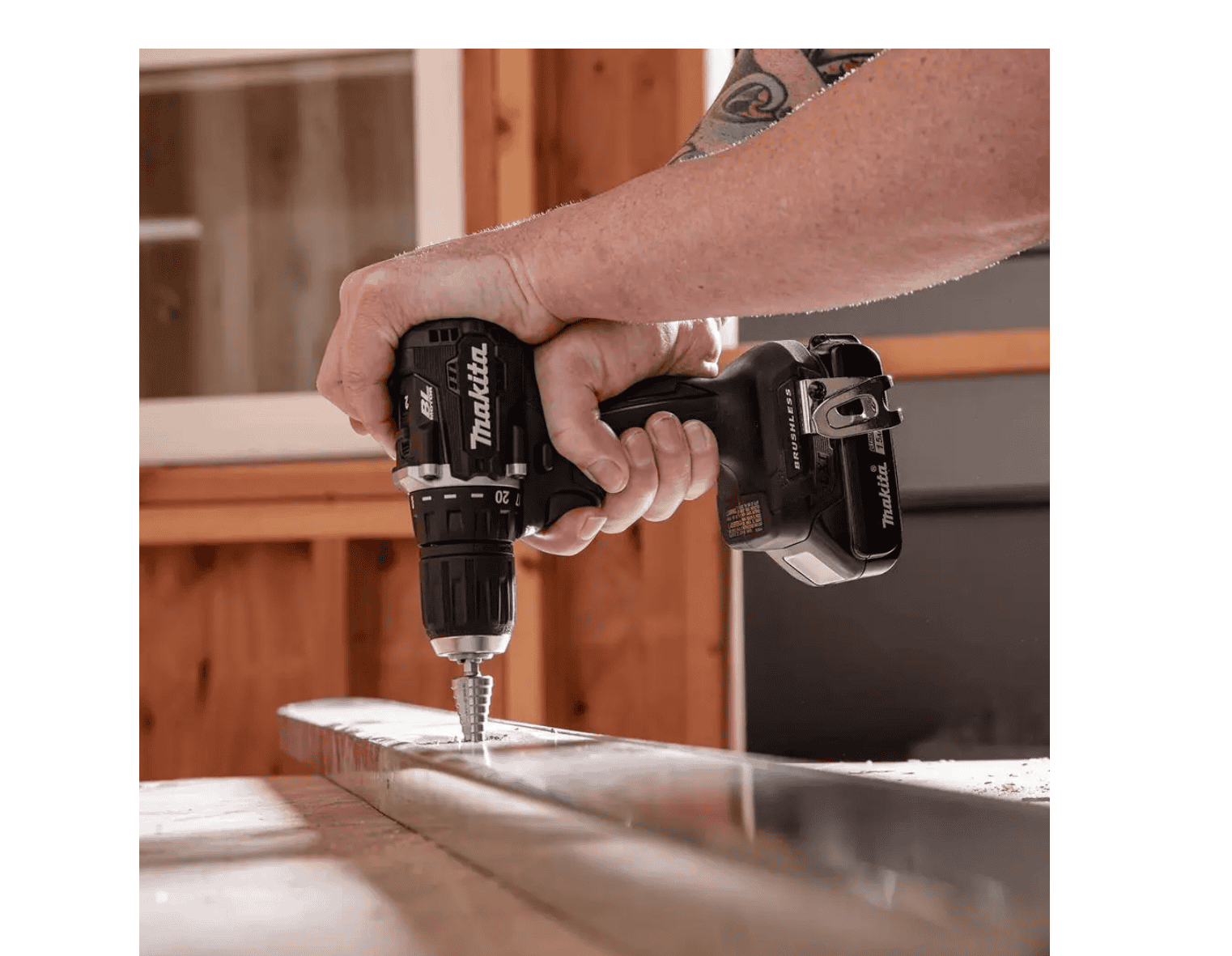 Makita XFD15SY1B 18V LXT Sub-Compact Lithium-Ion Brushless Cordless 1/2 in. Driver Drill Kit, 1.5Ah