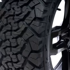 Venom Power Terra Hunter X/T All Terrain LT275/70R18 125/122R E Light Truck Tire