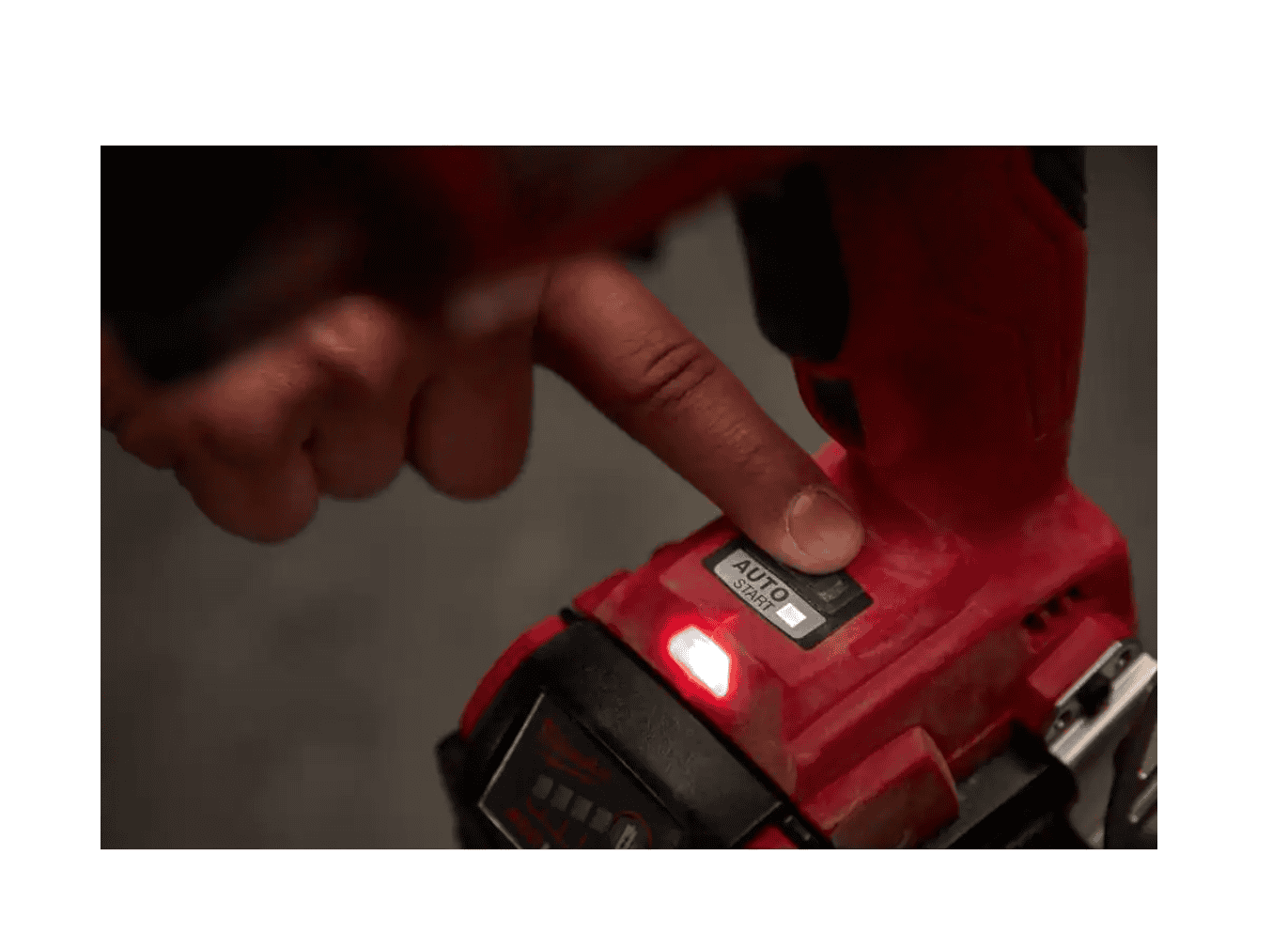 Milwaukee 2866-22 M18 FUEL 18V Lithium-Ion Brushless Cordless Drywall Screw Gun Kit with (2) 5.0Ah Batteries, Charger and Tool Bag