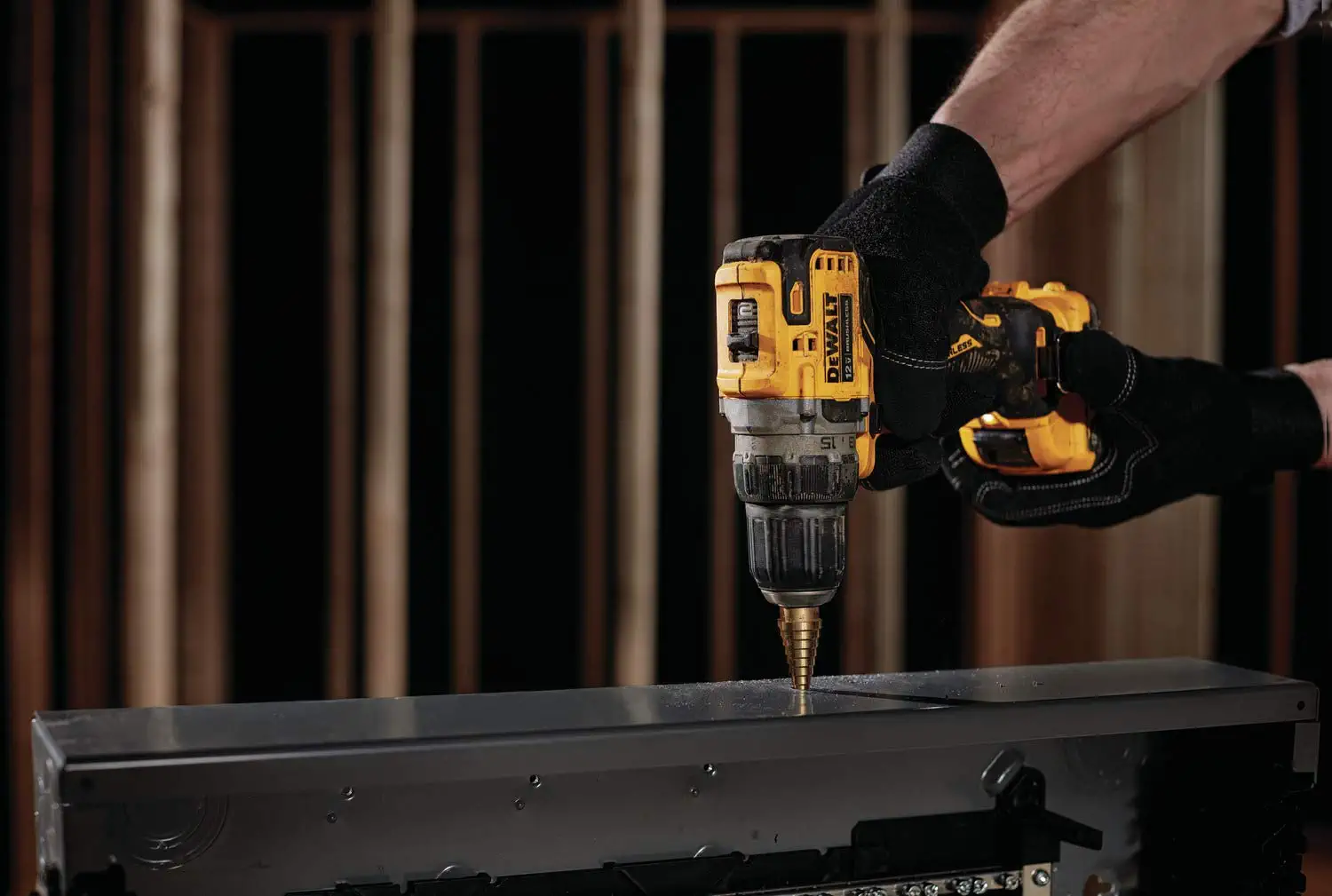 DEWALT Drill DCD701F2 XTREME 12-volt Max 3/8-in Brushless Cordless (2 Li-ion Batteries Included and Charger Included) - Image 11