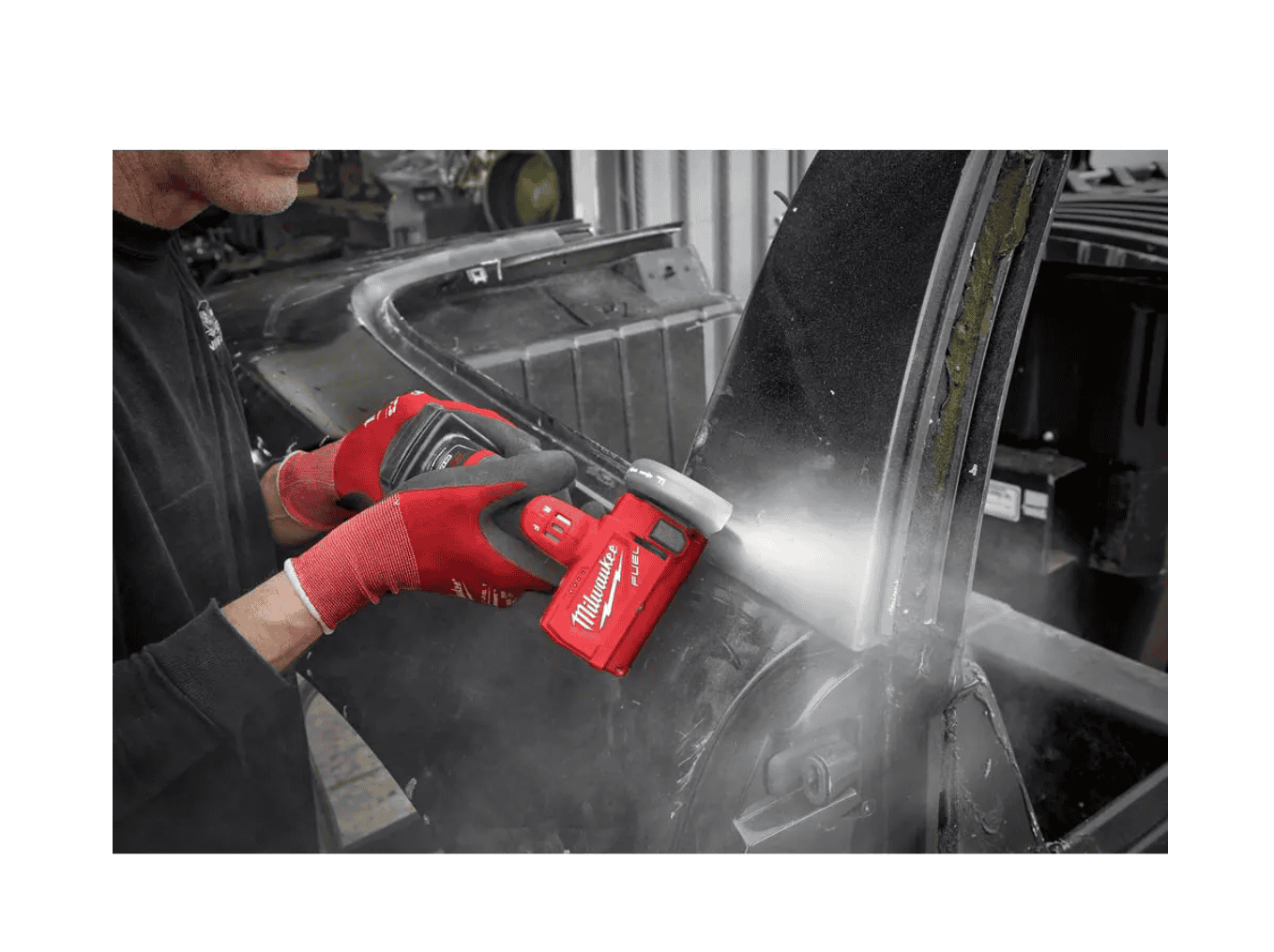 Milwaukee 2522-21XC-2457-20 M12 FUEL 12-Volt 3 in. Lithium-Ion Brushless Cordless Cut Off Saw Kit W/ M12 3/8 in. Ratchet