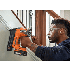 RIDGID R09891B-AC8400802 18V Brushless Cordless 18-Gauge 2-1/8 in. Brad Nailer with CLEAN DRIVE Technology with 18V 2.0 Ah Lithium-Ion Battery