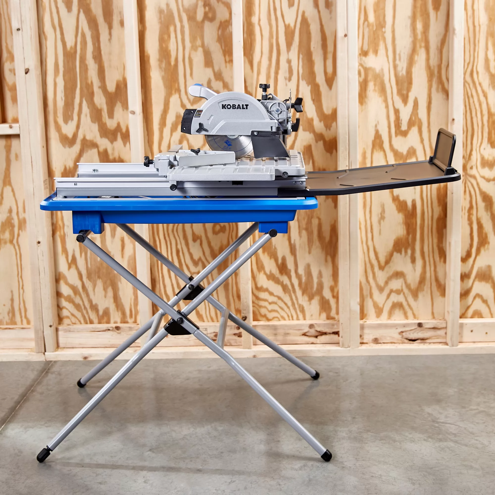 Kobalt 7-in 10-Amp Wet Sliding Table Tile Saw with Stand - Image 6