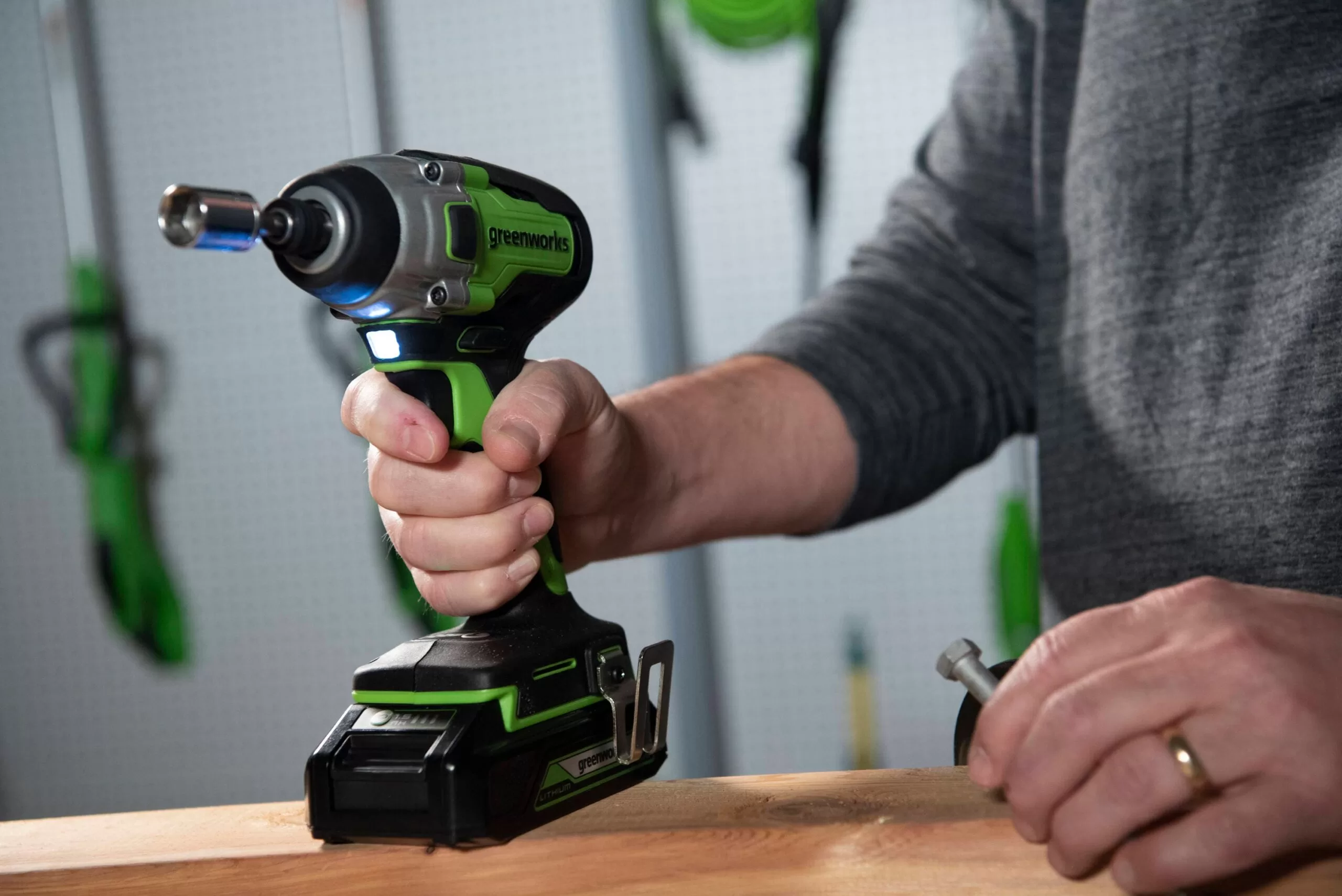 Greenworks 24-volt 1/4-in Variable Speed Brushless Cordless Impact Driver - Image 8