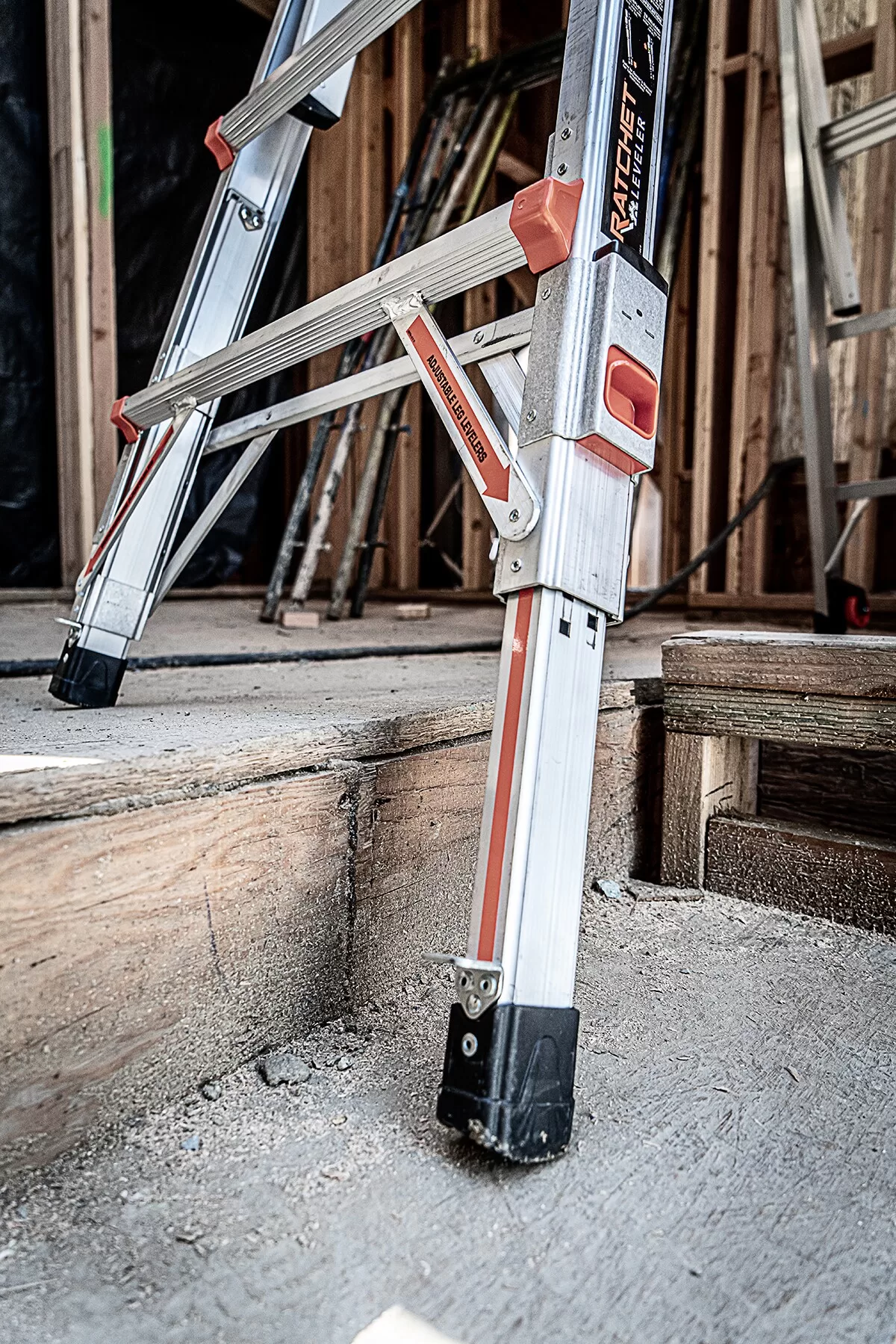 Little Giant Ladders Leveler M22 with Leg Levelers Aluminum 22-ft Reach Type 1AA- 375 lbs. Capacity Telescoping Multi-Position Ladder - Image 19