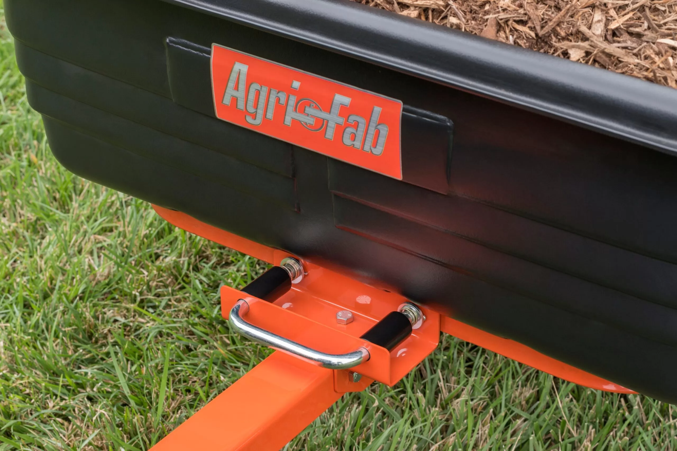 Agri-Fab 45-0552 12-Cu Ft Poly Cart - Image 8