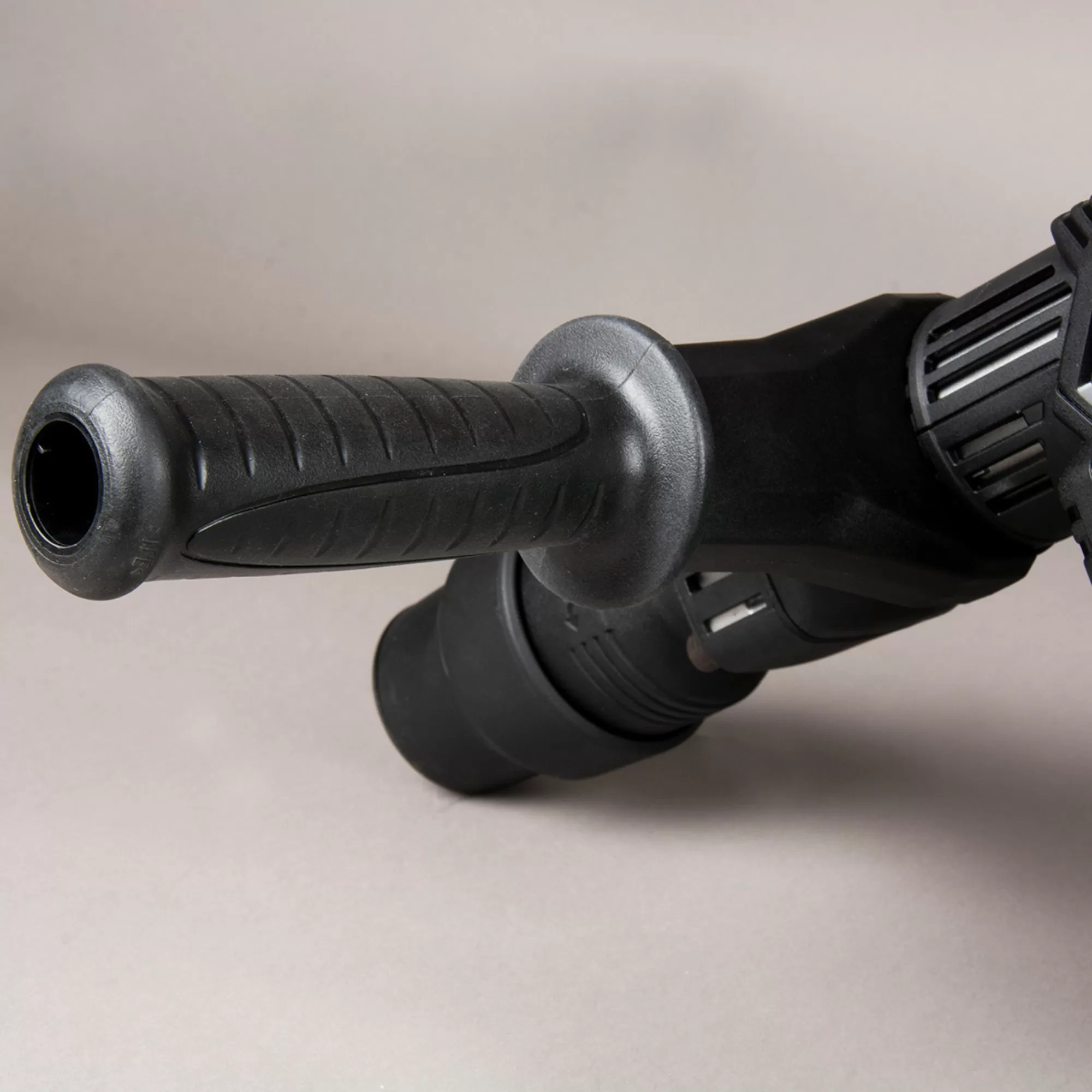 Metabo HPT Sds-plus Sds-max Corded Rotary Hammer Drill (Included) - Image 7