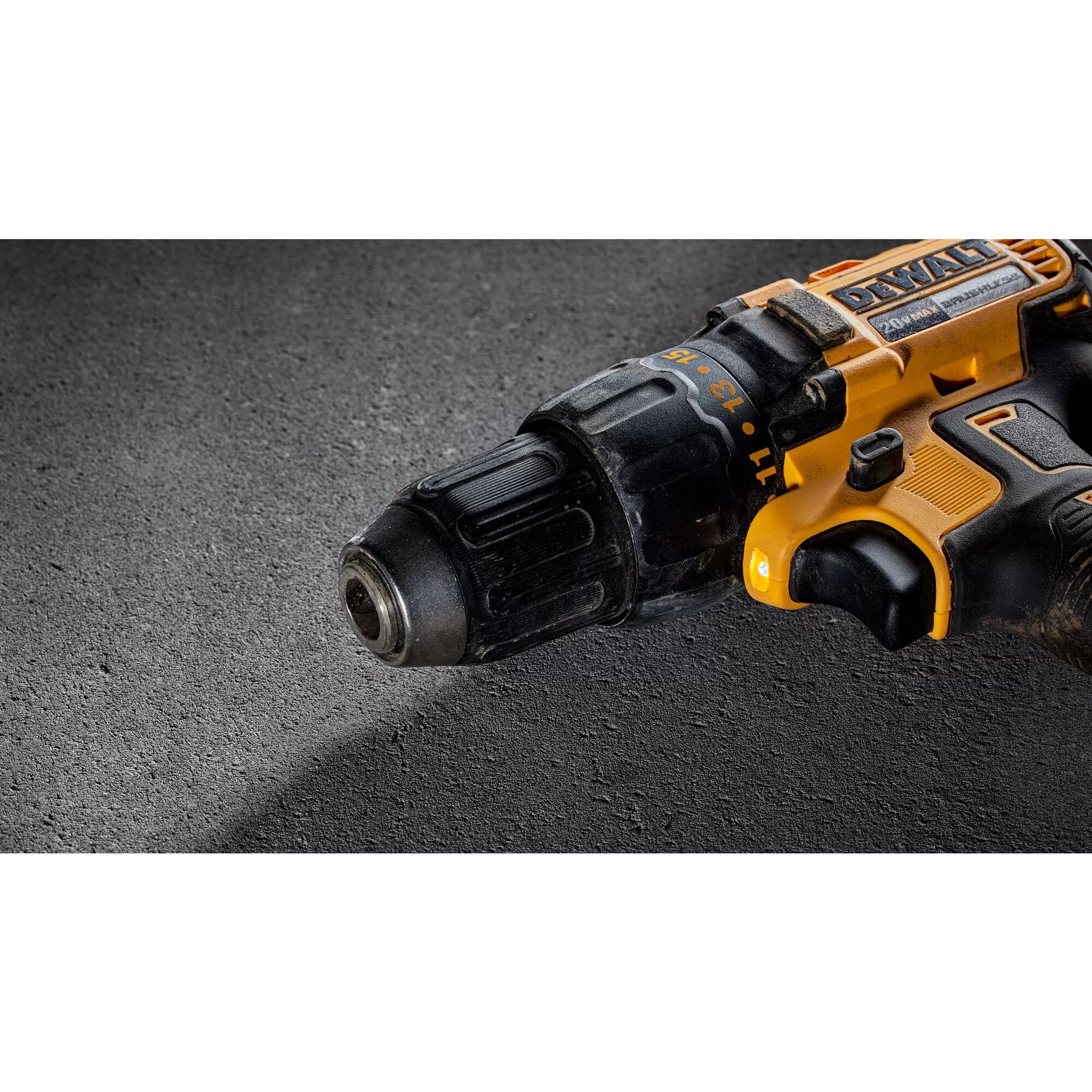 DEWALT DCK379D2 3-Tool 20-Volt Max Brushless Power Tool Combo Kit with Soft Case (2-Batteries and charger Included) - Image 7
