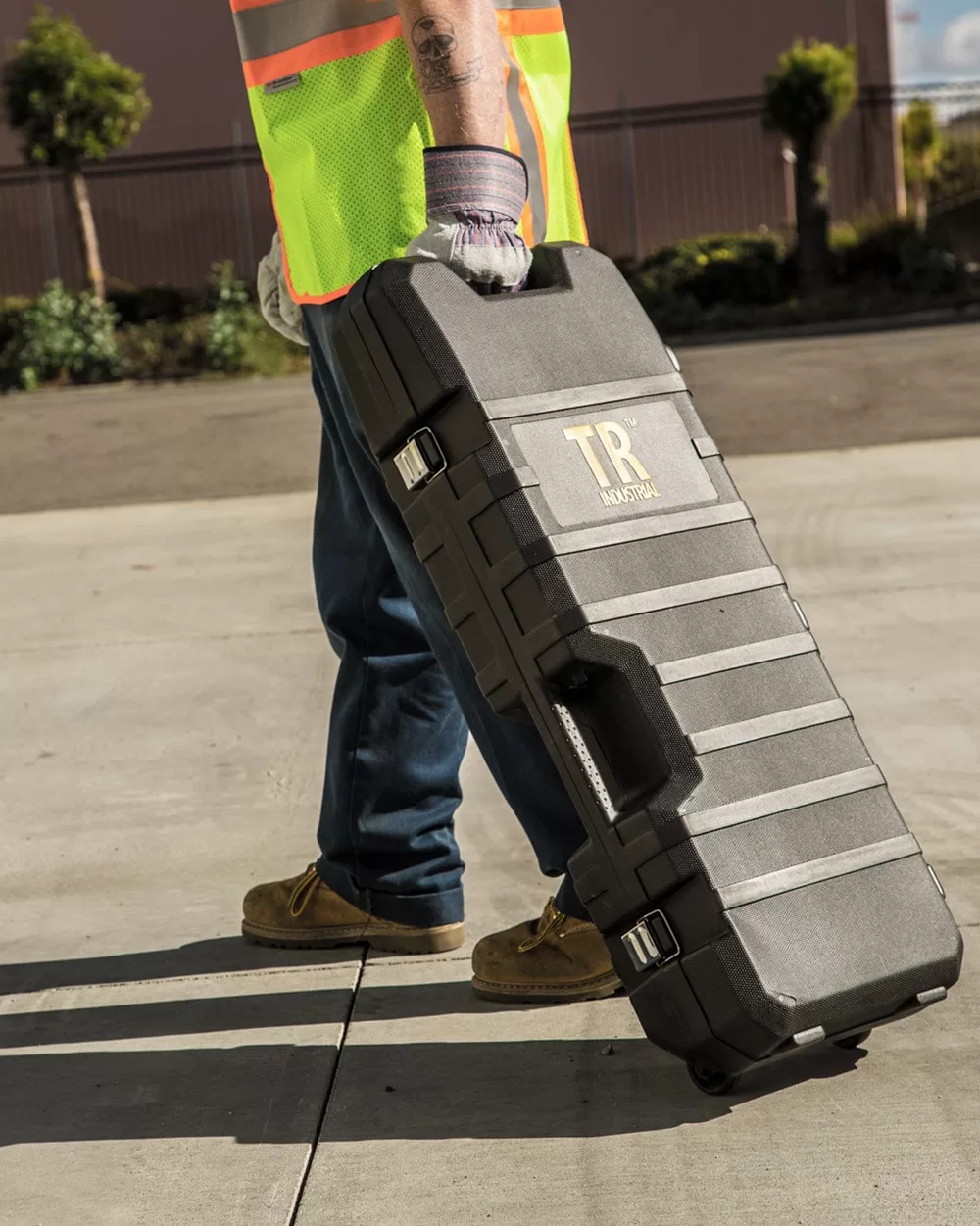 TR Industrial 120-Volt Corded Demolition Hammer - Image 5