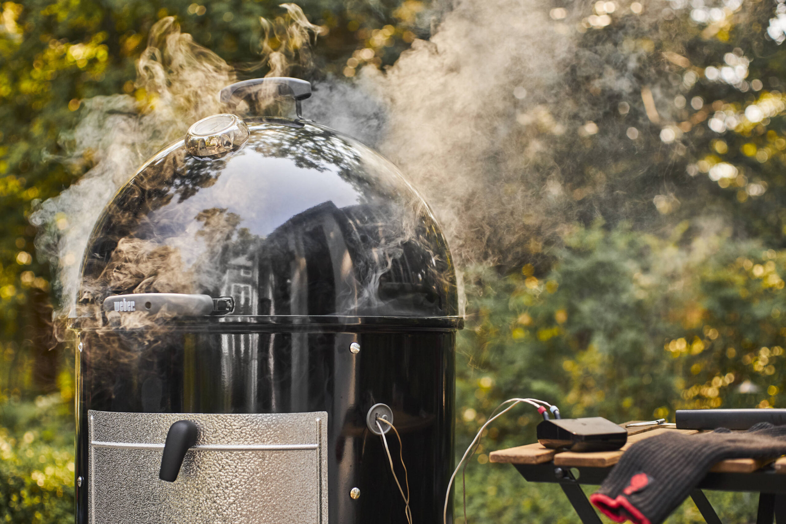 Weber 14-in Smokey Mountain Cooker 286-Sq in Black Porcelain-enamel Vertical Charcoal Smoker - Image 14