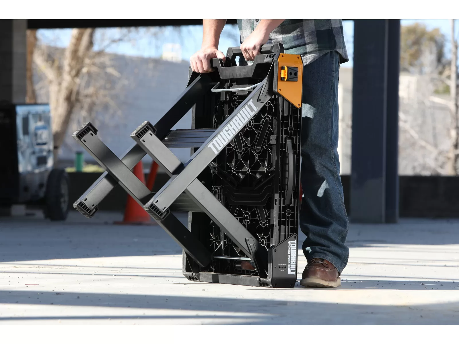TOUGHBUILT QuickSet 1,000lb Capacity 23.5-in W x 31-in H Black and Gray Plastic Work Bench - Image 10