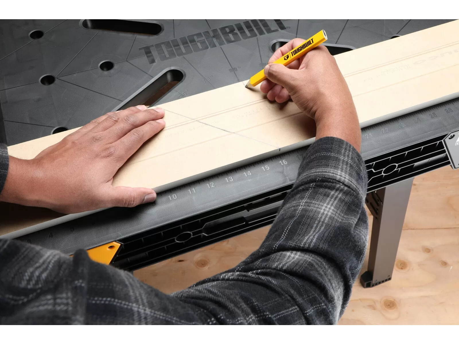TOUGHBUILT QuickSet 1,000lb Capacity 23.5-in W x 31-in H Black and Gray Plastic Work Bench - Image 15