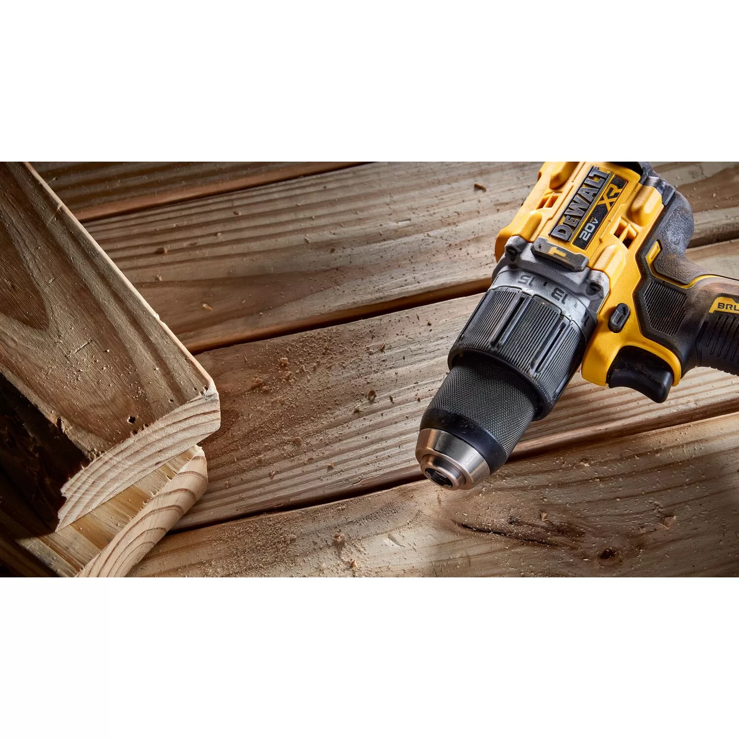 DEWALT 20V MAX XR Brushless Cordless 1/2-in Hammer Drill/Driver Kit - Image 16