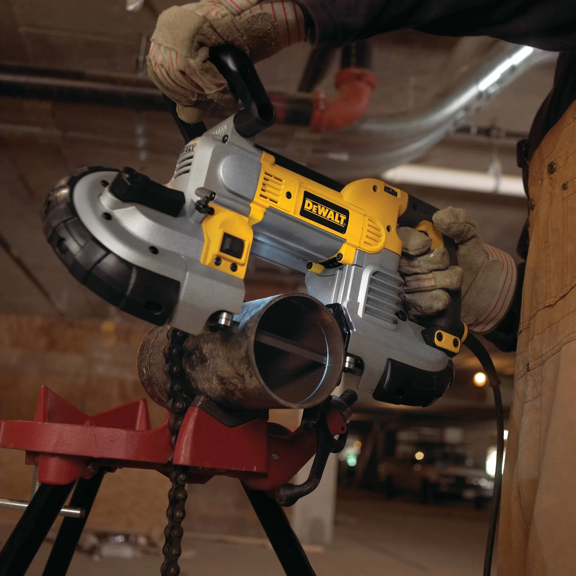 DEWALT DWM120 10 Amps 4.75-in Portable Band Saw - Image 17