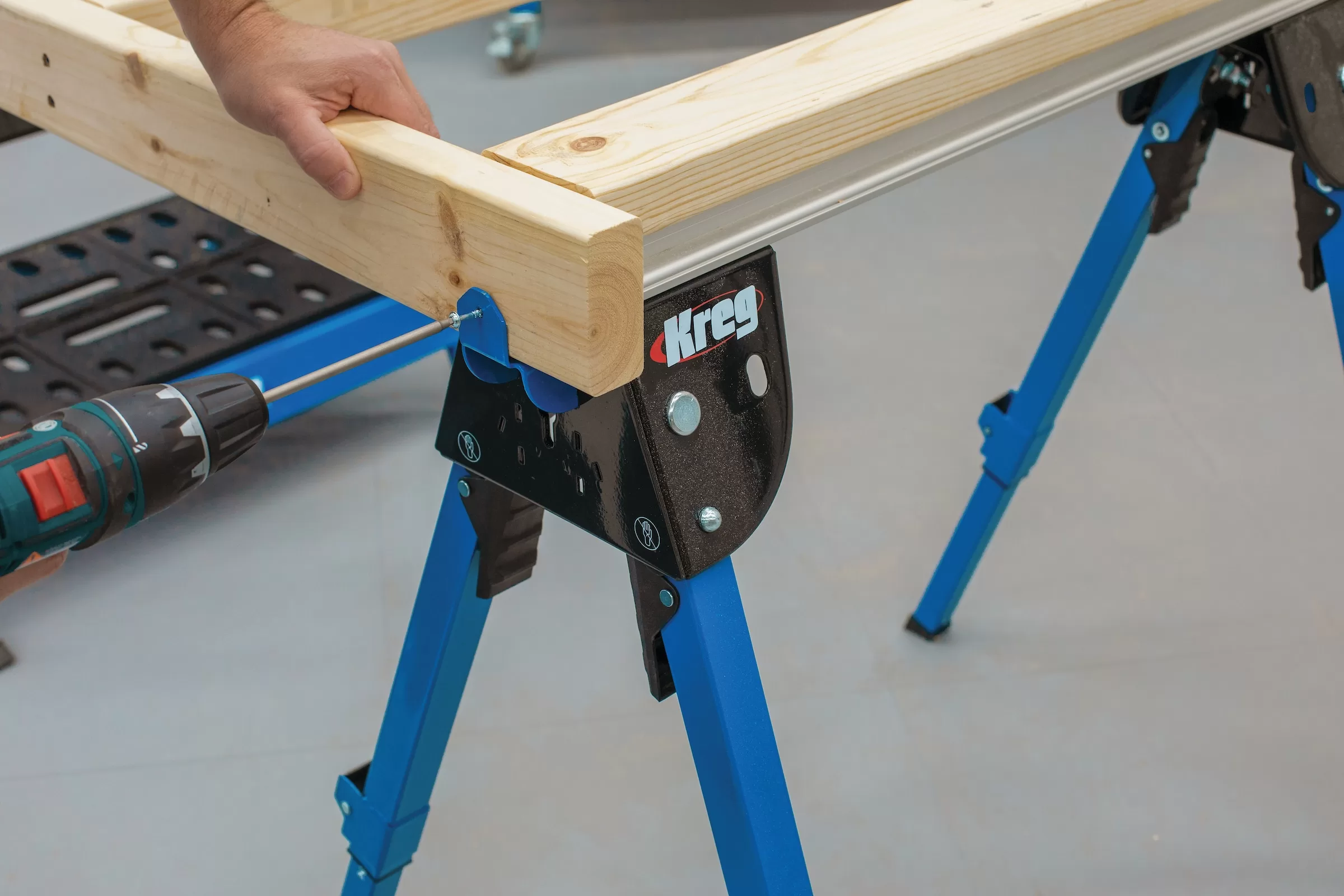 Kreg 32-in W x 35.65-in H Adjustable Anodized Aluminum Track, Steel Legs and Base Saw Horse (1100-lb Capacity) - Image 3
