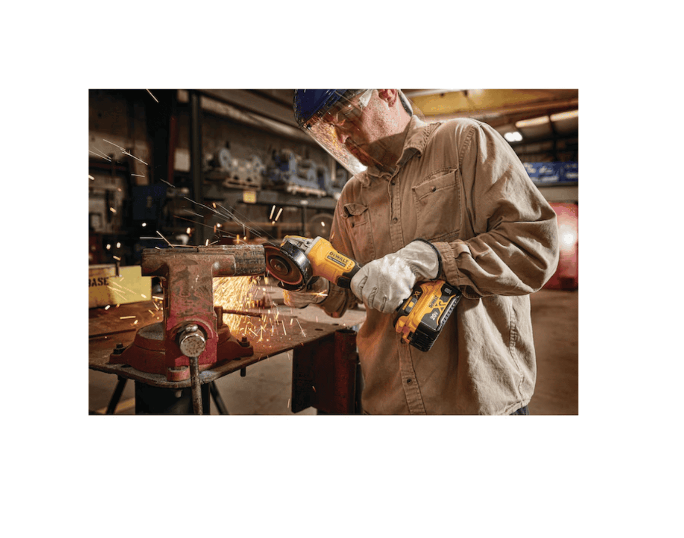 DEWALT DCG415B XR POWER DETECT 4.5-in 20-Volt Max Paddle Switch Brushless Cordless Angle Grinder - Image 6