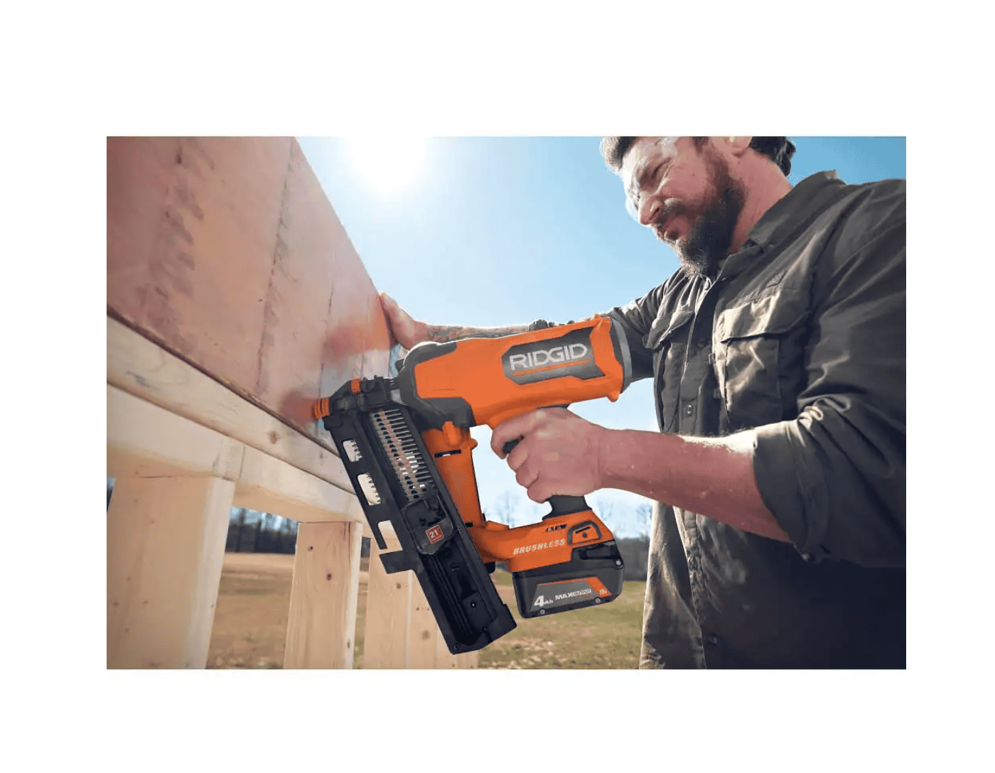 RIDGID R09894B-AC87004 18V Lithium-Ion Brushless Cordless 21° 3-1/2 in. Framing Nailer with 18V Lithium-Ion 4.0 Ah Battery