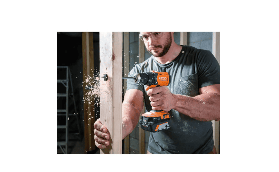 RIDGID AC93044SBN 18V Lithium-Ion (2) 4.0 Ah Battery Starter Kit with Charger and Bag