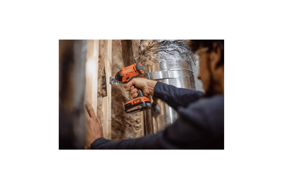 RIDGID AC87024SB2 18V Lithium-Ion (1) 4.0 Ah Battery, (1) 2.0 Ah Battery, and 18V Charger