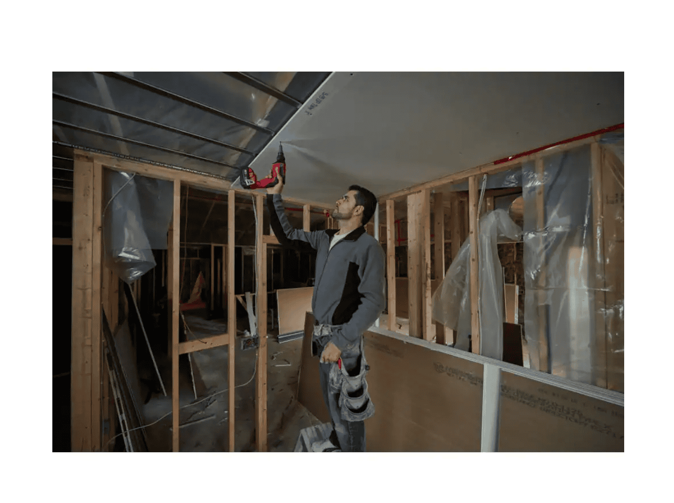 Milwaukee 2866-22 M18 FUEL 18V Lithium-Ion Brushless Cordless Drywall Screw Gun Kit with (2) 5.0Ah Batteries, Charger and Tool Bag