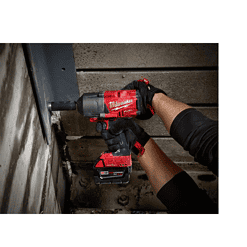 Milwaukee 2864-20-48-11-185 M18 FUEL ONE-KEY 18V Lithium-Ion Brushless Cordless 3/4 in. Impact Wrench w/ Friction Ring & M18 5.0 Ah Battery