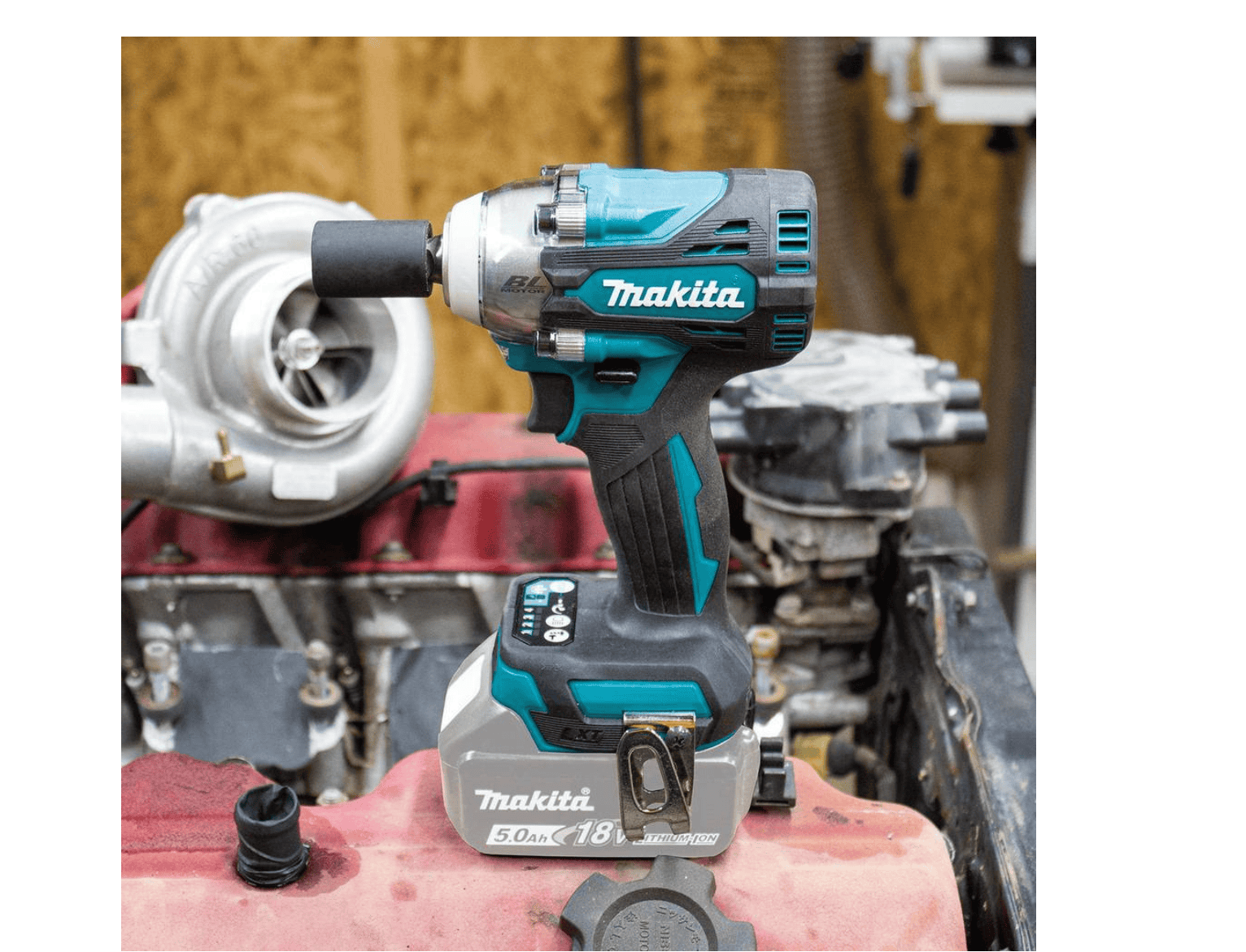 Makita XWT15XVZ 18V LXT Lithium-Ion Brushless Cordless 4-Speed 1/2 in. Utility Impact Wrench w/Detent Anvil (Tool Only)