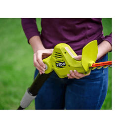 RYOBI P26010BTLVNM ONE+ 18V 18in. Cordless Battery Pole Hedge Trimmer (Tool Only)