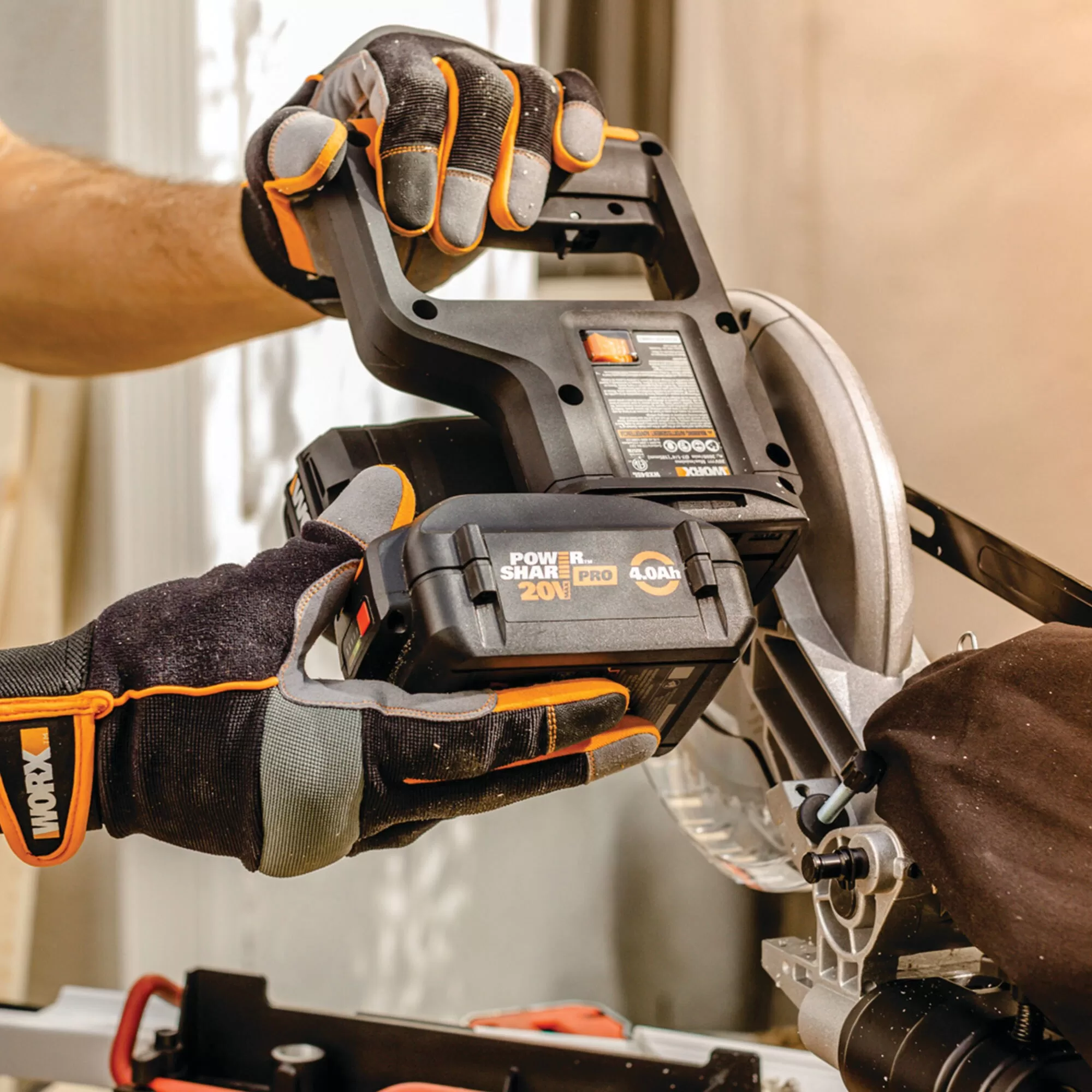 WORX Power Share POWER SHARE 7-1/4-in 20-volt Max Single Bevel Sliding Compound Cordless Miter Saw (Cordless) - Image 18
