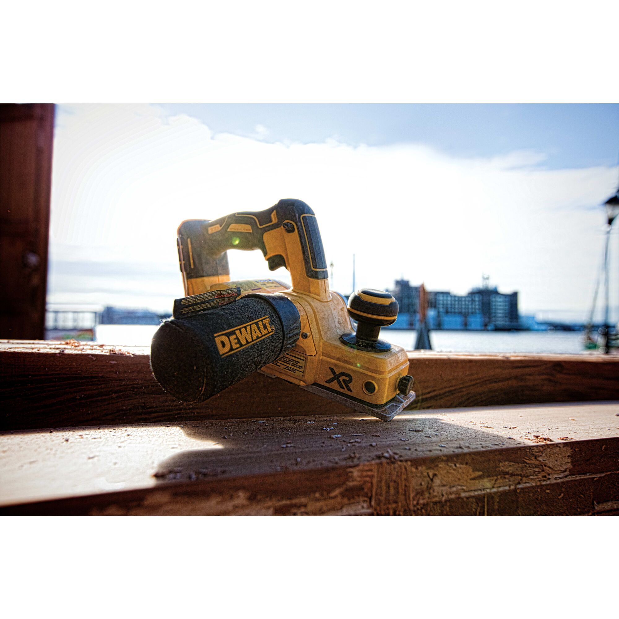 DEWALT DCP580B XR 3.25-in W 20-volt Max Handheld Planer - Image 15