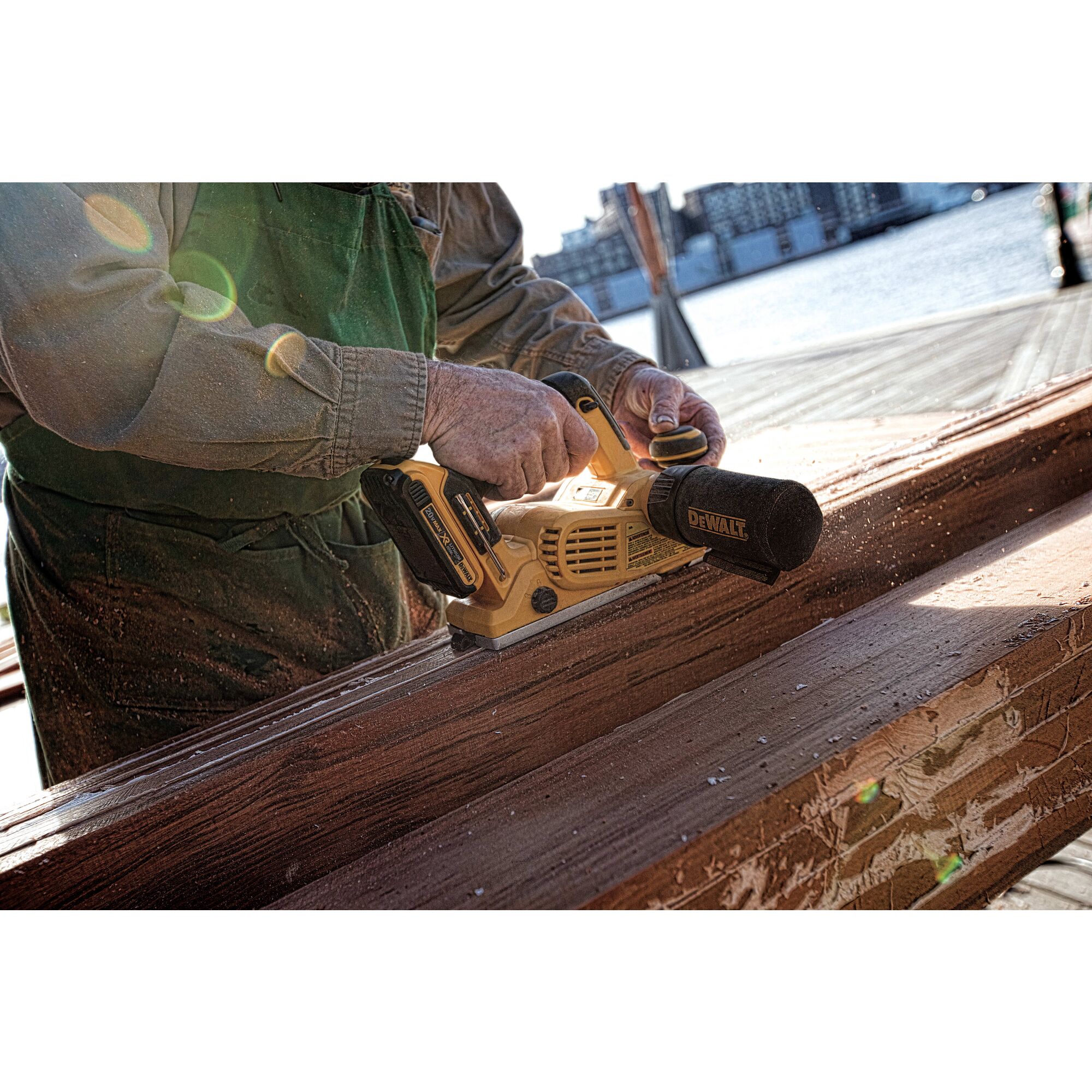 DEWALT DCP580B XR 3.25-in W 20-volt Max Handheld Planer - Image 14