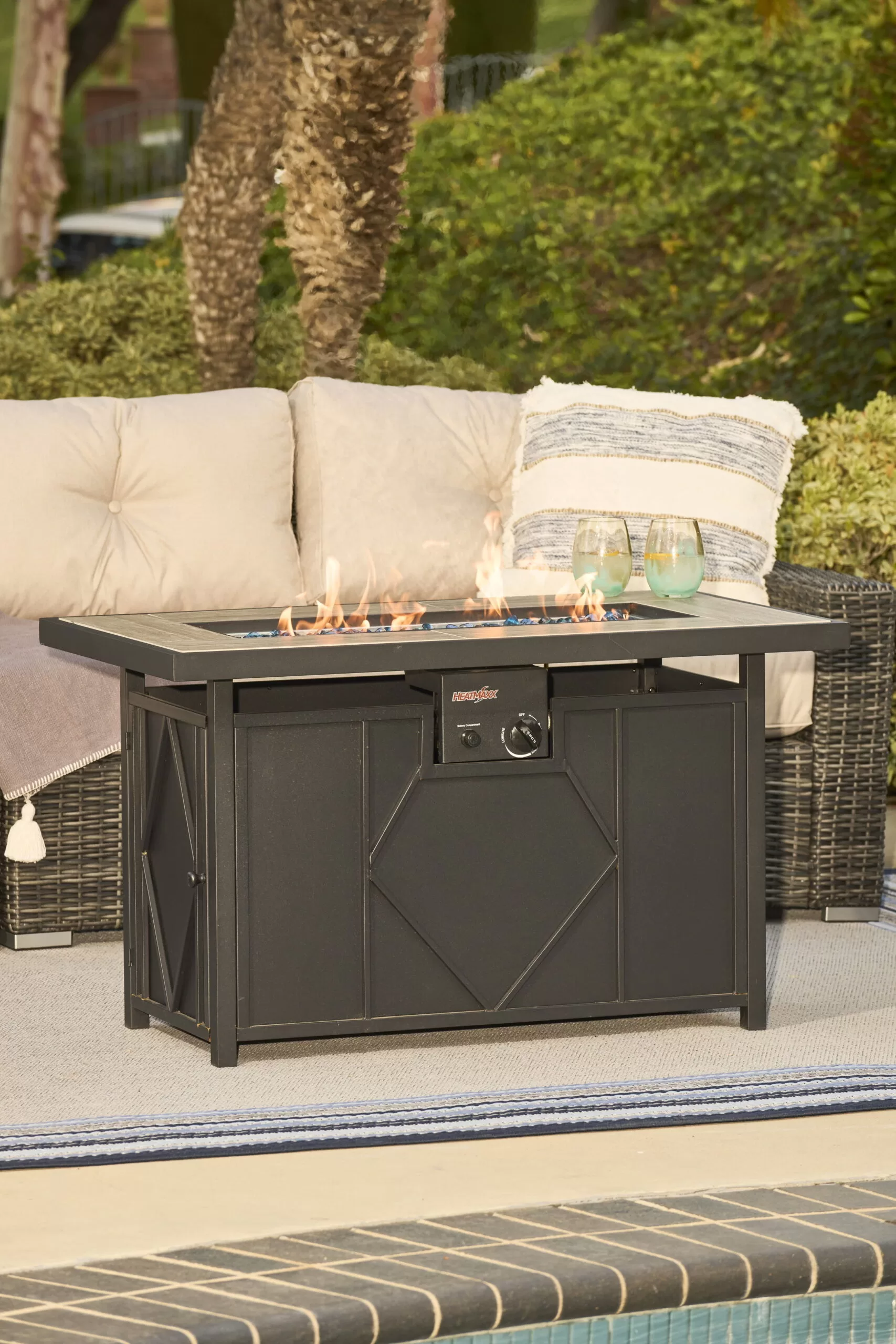 HEATMAXX 42 in. 60,000BTU Fire Pit Propane Gas Fire Pit Table Rectangular Tabletop