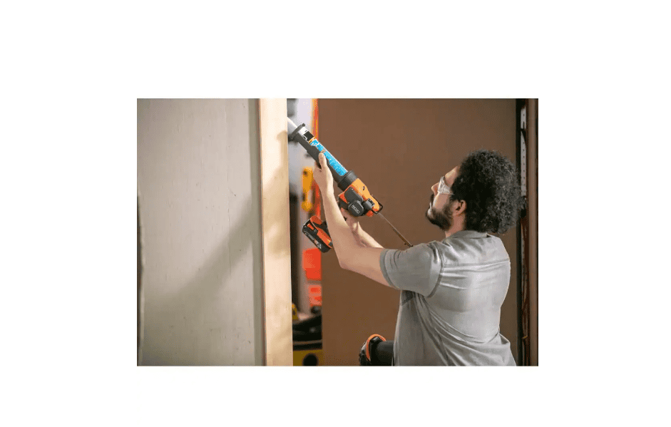 RIDGID R84044B 18V Cordless 10 oz. Caulk Gun and Adhesive Gun